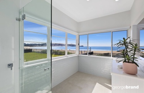 Avoca Beach House | Avoca Beach House - Uninterrupted Beachfront