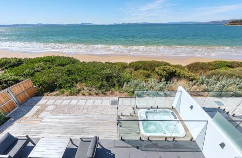 Cremorne House | Award-winning beachfront luxury in Cremorne