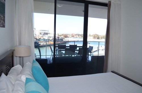 Mandurah Apartment | Awesome Views Dolphin Quay Apartment Mandurah