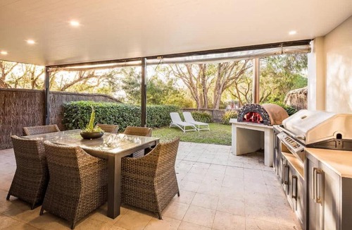 Marybrook House | 'Azure' Beachside Resort Escape for Groups