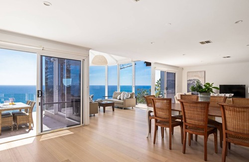 Whale Beach House | Azzure Whale Beach by TCC