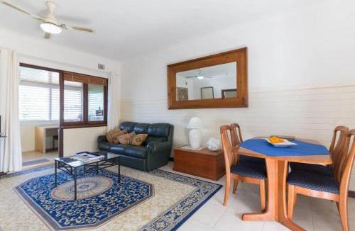 Crawley Apartment | B9 Crawley Apartment 1 BRM & Sleepout near UWA