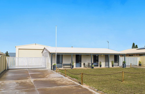 Lancelin House | Back Beach In - Coastal Comfort at its best.