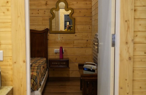 Badrinath Hotel | Badri Resort Mana, Badrinath