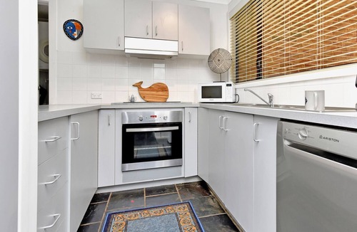 Port Stephens Council House | Bagnalls Pet Friendly Townhouse