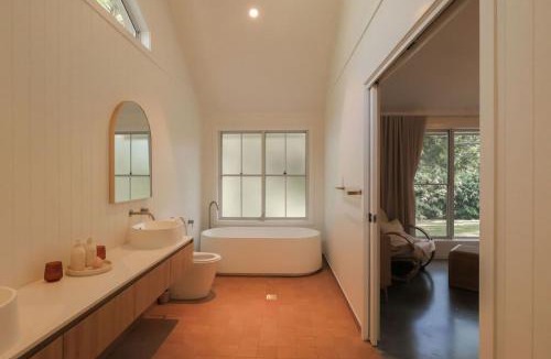 Ewingsdale House | Bailen Byron A Private Bohemian Sanctuary