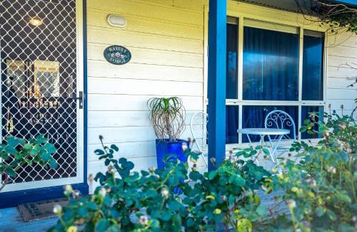 Middleton House | Bailey Lodge comfortable and affordable