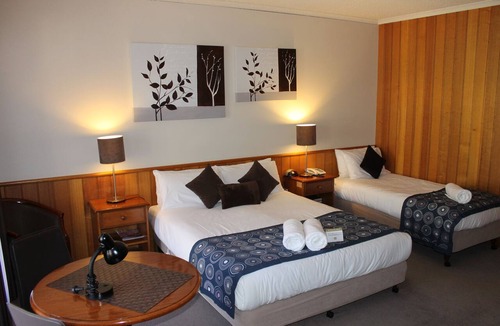 Bakery Hill Hotel | Bakery Hill Motel