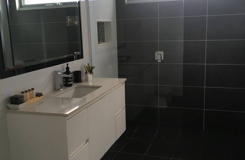 Charlton Apartment | Bakery Lane Serviced Apartments