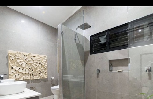 Nightcliff House | Bali inspired hideaway with plunge Pool & separate Villa
