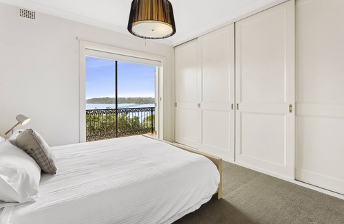Mosman Apartment | Balmoral Daydream - less than 100m walk to Balmoral Beach
