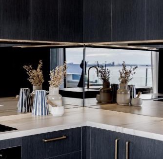 Newcastle Apartment | Balmoral on Scott - Harbour Front Perfection