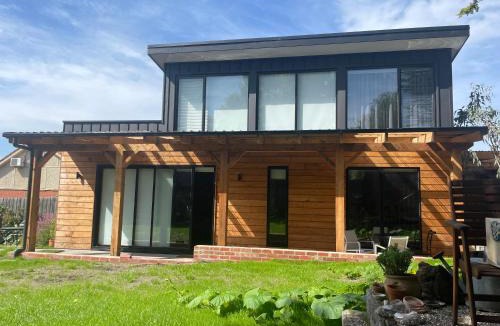 Essendon Villa | BALMORAL VILLA