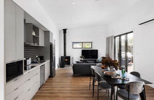 Eganstown House | Banksia Villa