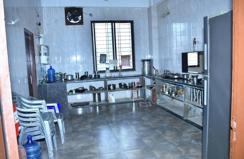 Sikar Hotel | BANSHIDHAM DHARMASALA