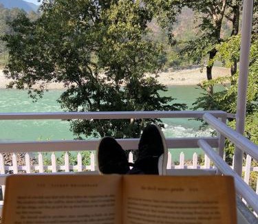 Sirala Resort | Banyan By The Ganges