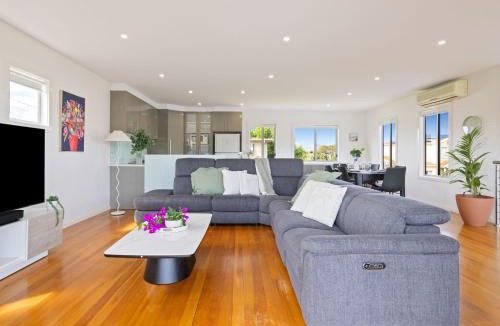 Safety Beach House | Baravi Breeze Retreat