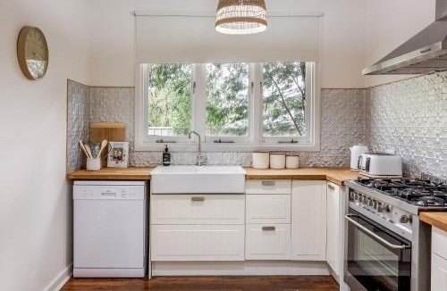 Geographe House | Barefoot Beach Cottage - Busselton
