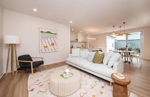 McCrae House | Barefoot Beach House McCrae