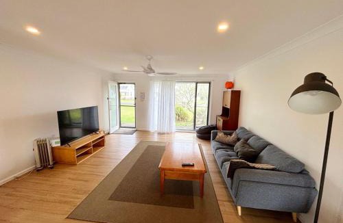 Hat Head House | Barefoot Bungalow - Bring your own linen