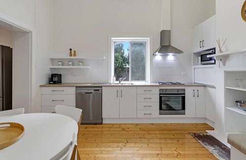Seymour House | Barefoot Waters