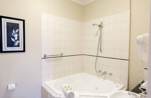 Bakery Hill Hotel | Barkly Motorlodge