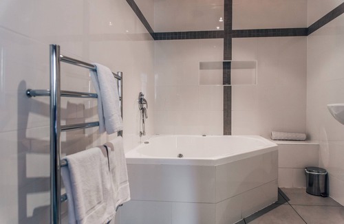Tanunda Apartment | Barossa Apartments complete experience - 16 guests