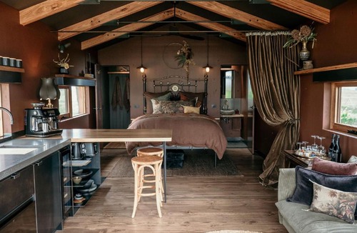 Killarney Hotel | Basalt Wines Retreat