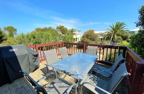 Middleton House | Bashams Beach House 7 Sun Crt Middleton - No Linen Included