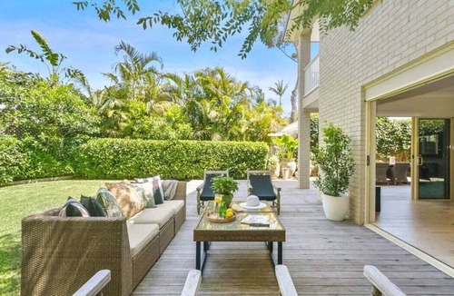 Palm Beach House | BASK Palm Beach 1min walk to beachnWeekly rates available