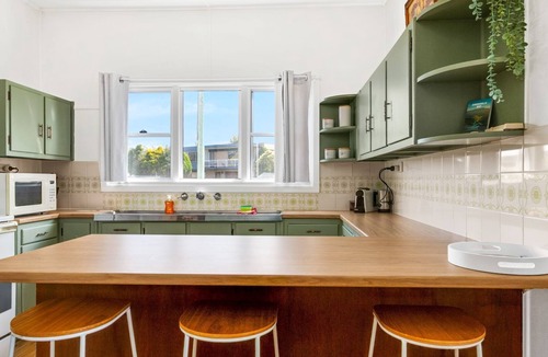 Batehaven House | Batehaven Coastal Home Near Corrigans Beach
