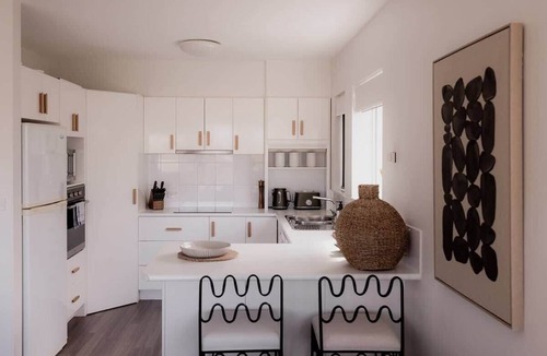 Battery Point Apartment | Battery Point Apartment with River Views