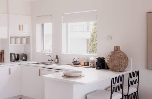 Battery Point Apartment | Battery Point Apartment with River Views