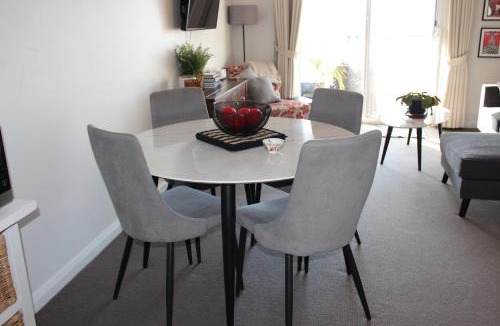 Battery Point Apartment | Battery Point Apartment on Hampden