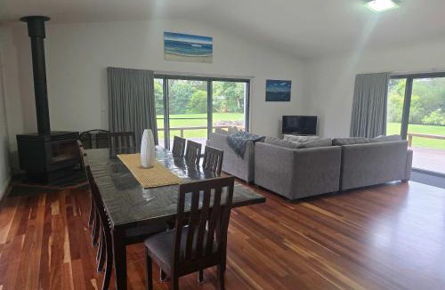 Bawley Point House | Bawley Backyard Haven - family retreat near beach