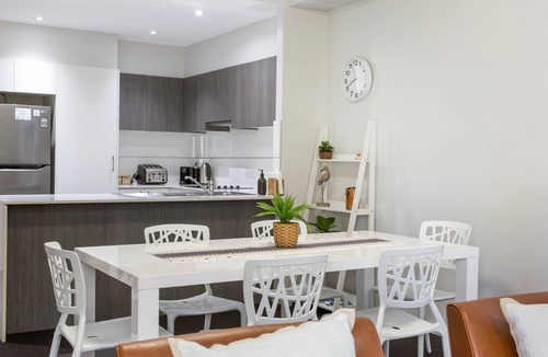 Huskisson House | Bay Blu - Pet Friendly - Waterfront