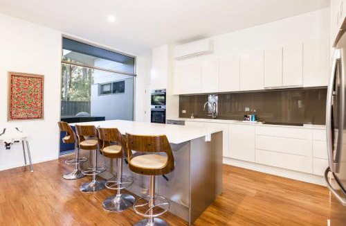 Callala Bay House | Bay Gem - Pet Friendly with Spa