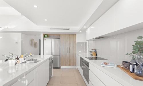 Corlette House | Baydream on the Beach - With Breathtaking Water Views