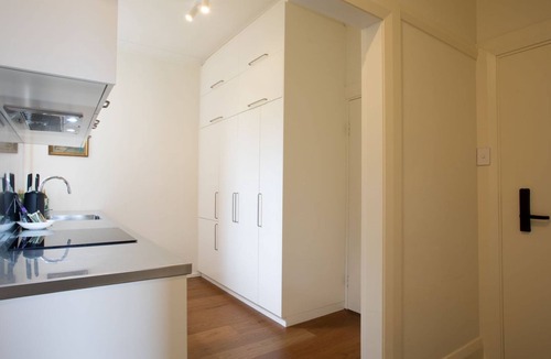 Rushcutters Bay Apartment | Bayside Grove, Rushcutters Bay
