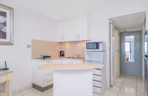 Yeppoon Hotel | Bayview Tower