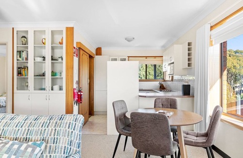 Narooma Apartment | Bayview Unit - Stunning Inlet Views
