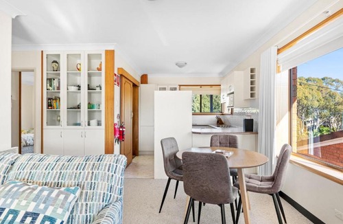 Narooma Apartment | Bayview Unit Stunning Inlet Views