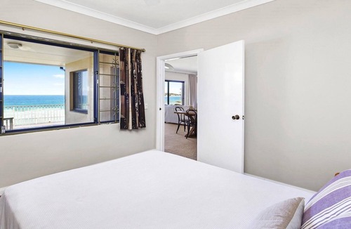 Wamberal House | Beach Break | Accom Holidays
