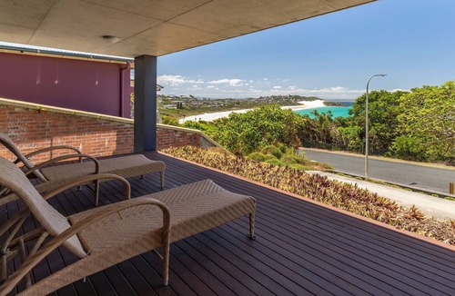 Forster House | Beach Break, Stunning View & Fantastic House