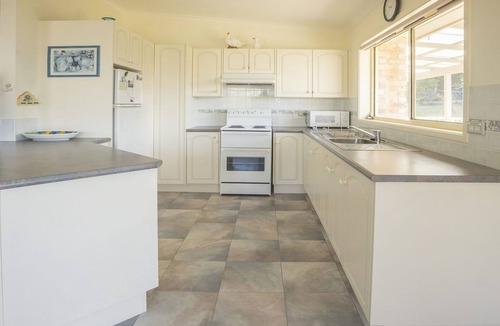 Mollymook Beach House | Beach Dreaming at Mollymook close to Beach