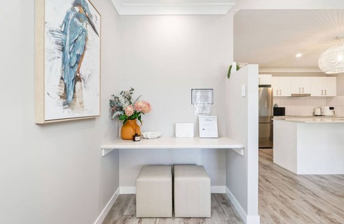 Urangan Apartment | Beach & Harbour Access - Ideal for Whale Watching