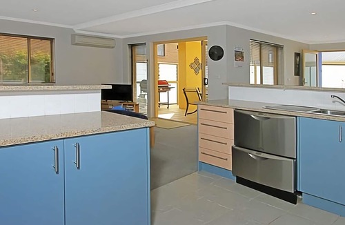 Batehaven Apartment | Beach Road 9 The Sands