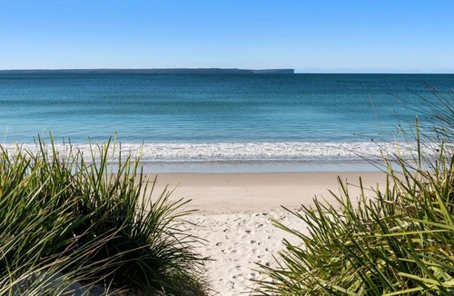 Vincentia Apartment | Beach Views on Excellent Studio 27 - Belle Escapes Jervis Bay