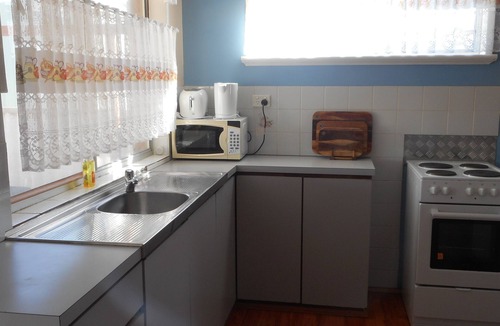 Leeman House | Beachcombers Cottage