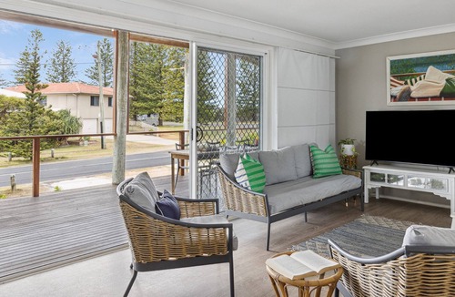 Yamba House | Beachdrift - Classic Beach House - Holiday Yamba